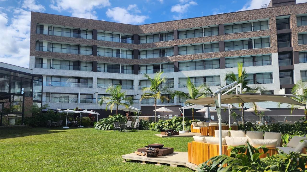 Hotel Lagoon Rionegro Bagian luar foto